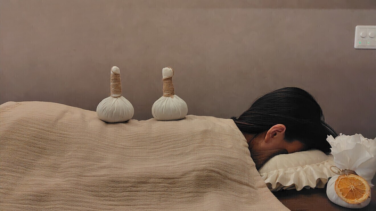 ハーブボール&リンパマッサージ【荻窪】