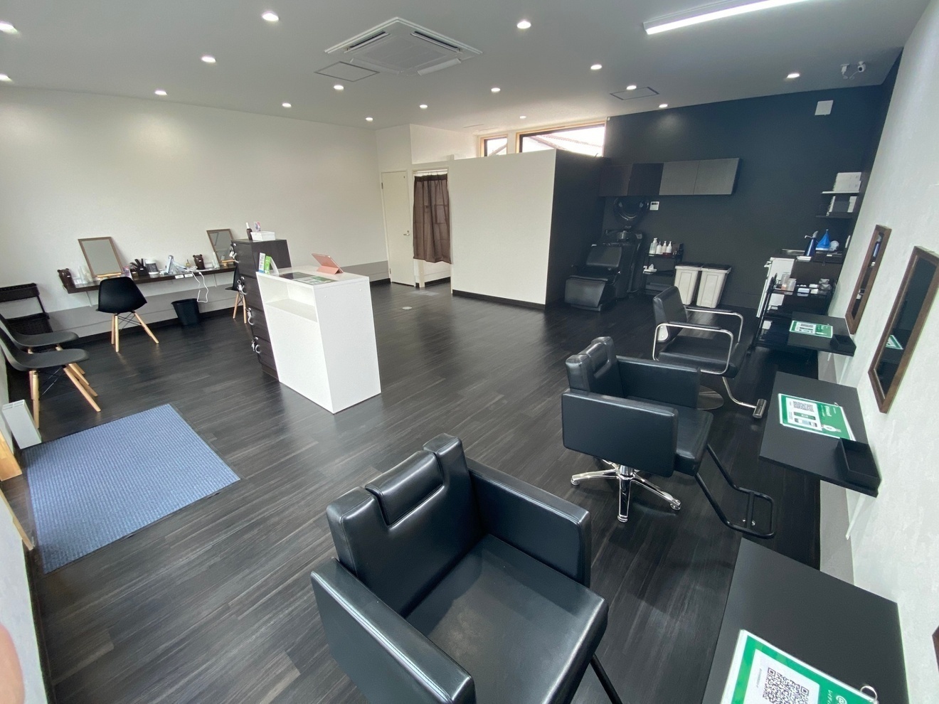 レイディバードカラー深谷稲荷町店