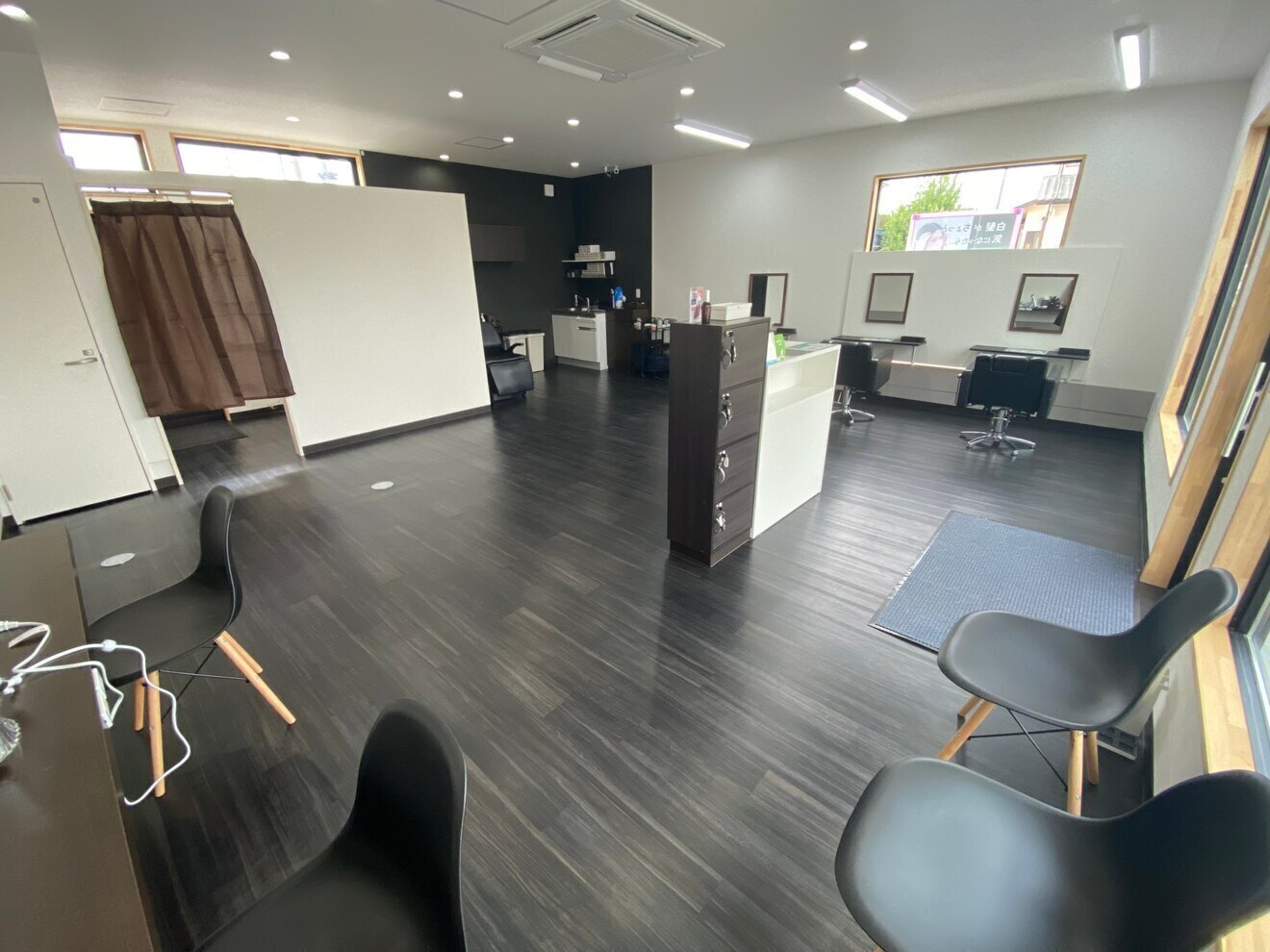 レイディバードカラー深谷稲荷町店