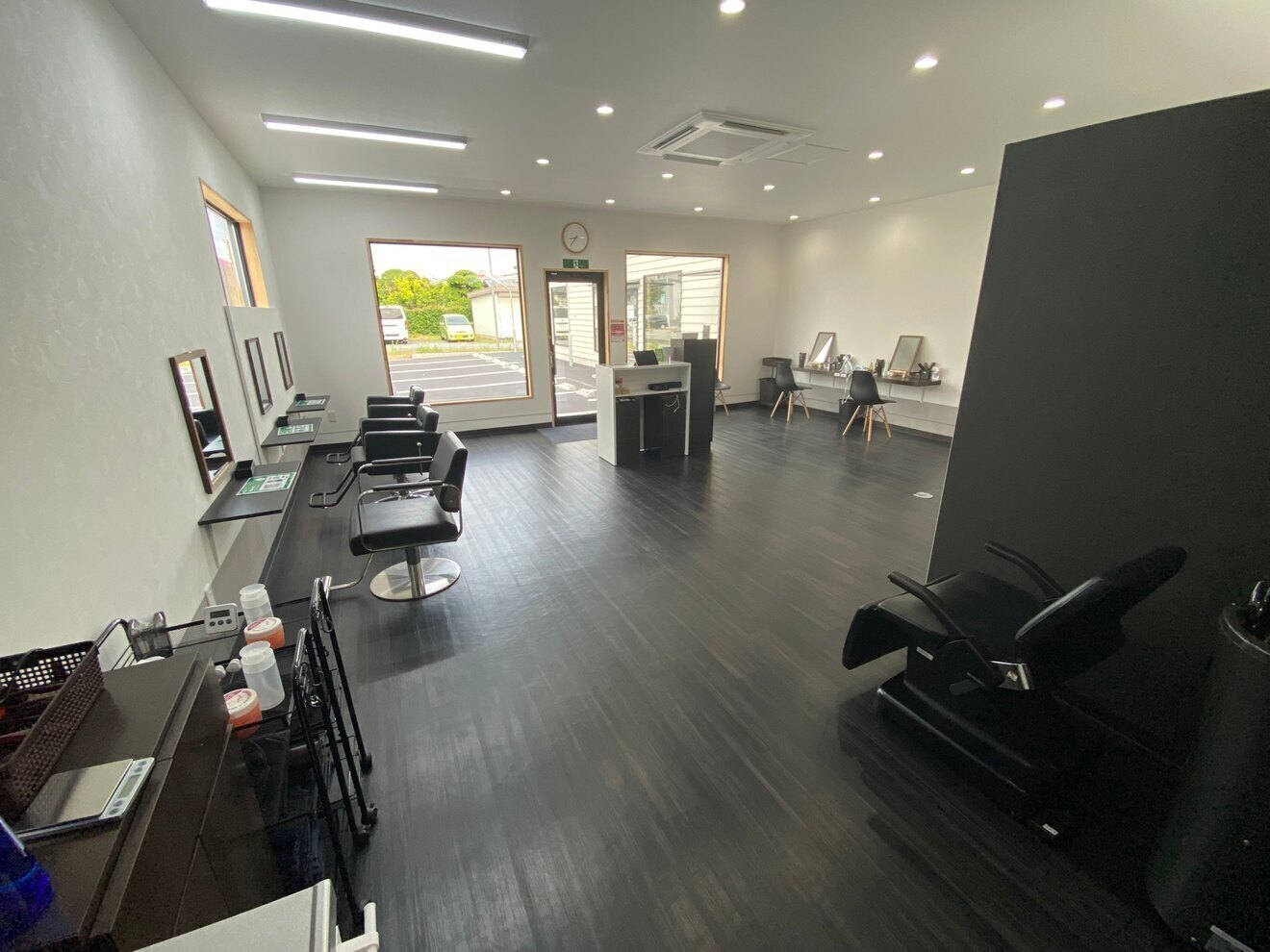 レイディバードカラー深谷稲荷町店