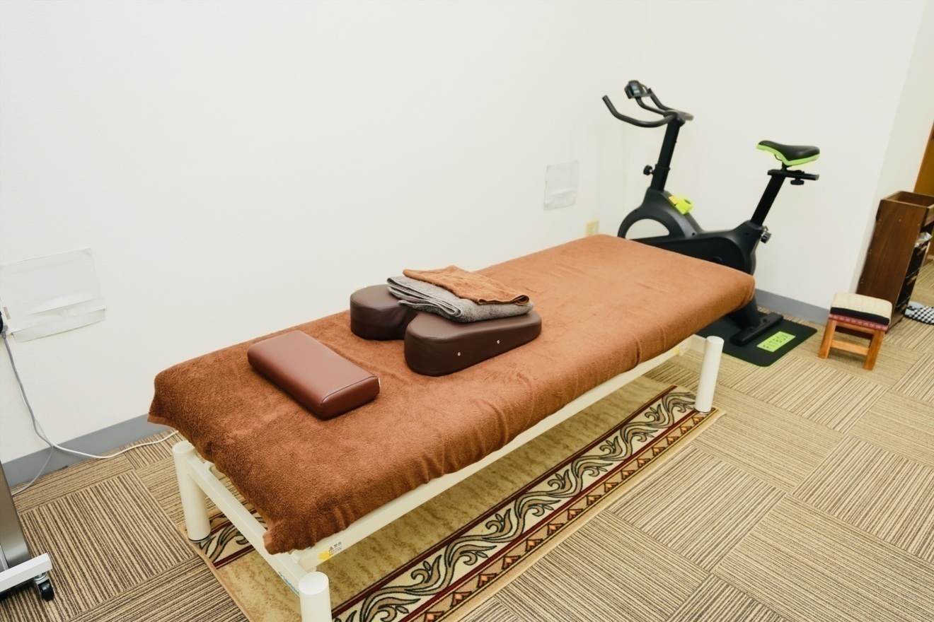 快活整体Live Forever