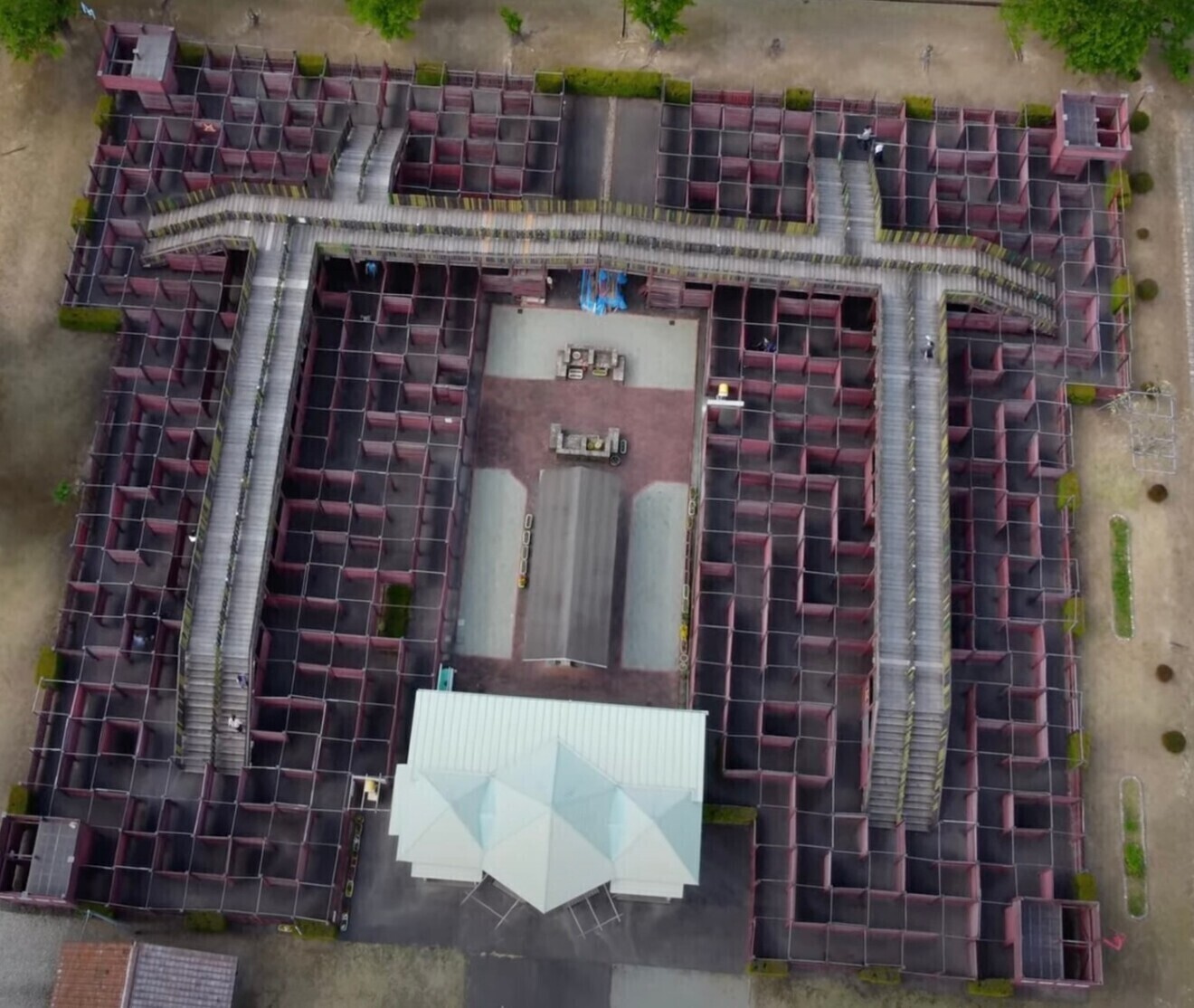 匹見の迷路とミステリーハウス匹見