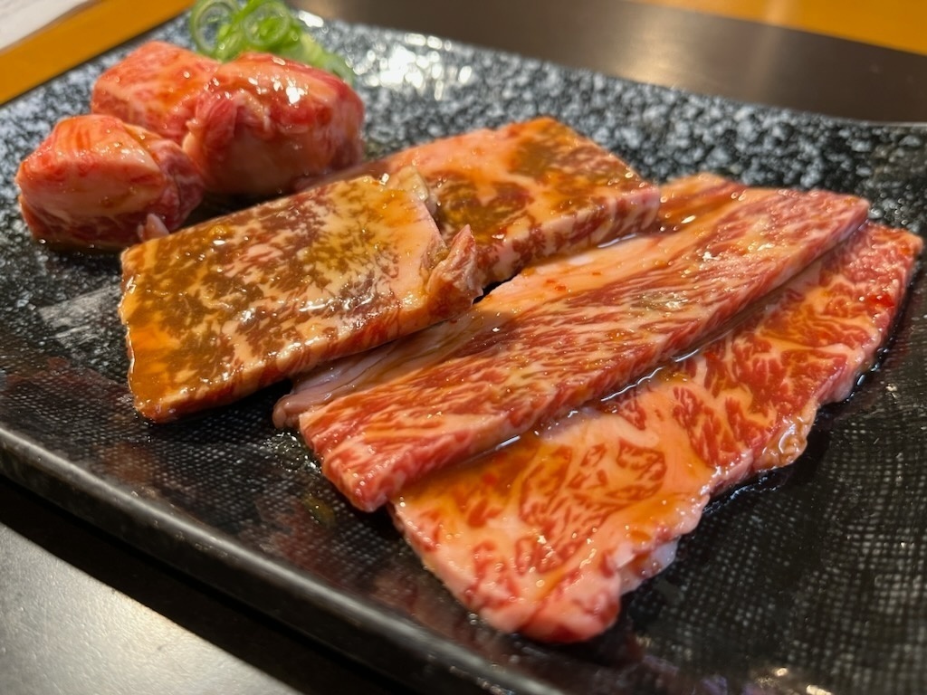 京もつ鍋ホルモン朱々　東三国店