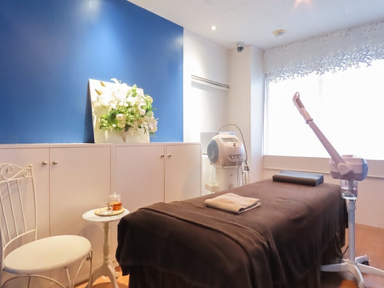 たるみ専門サロンAGEQUE町田店