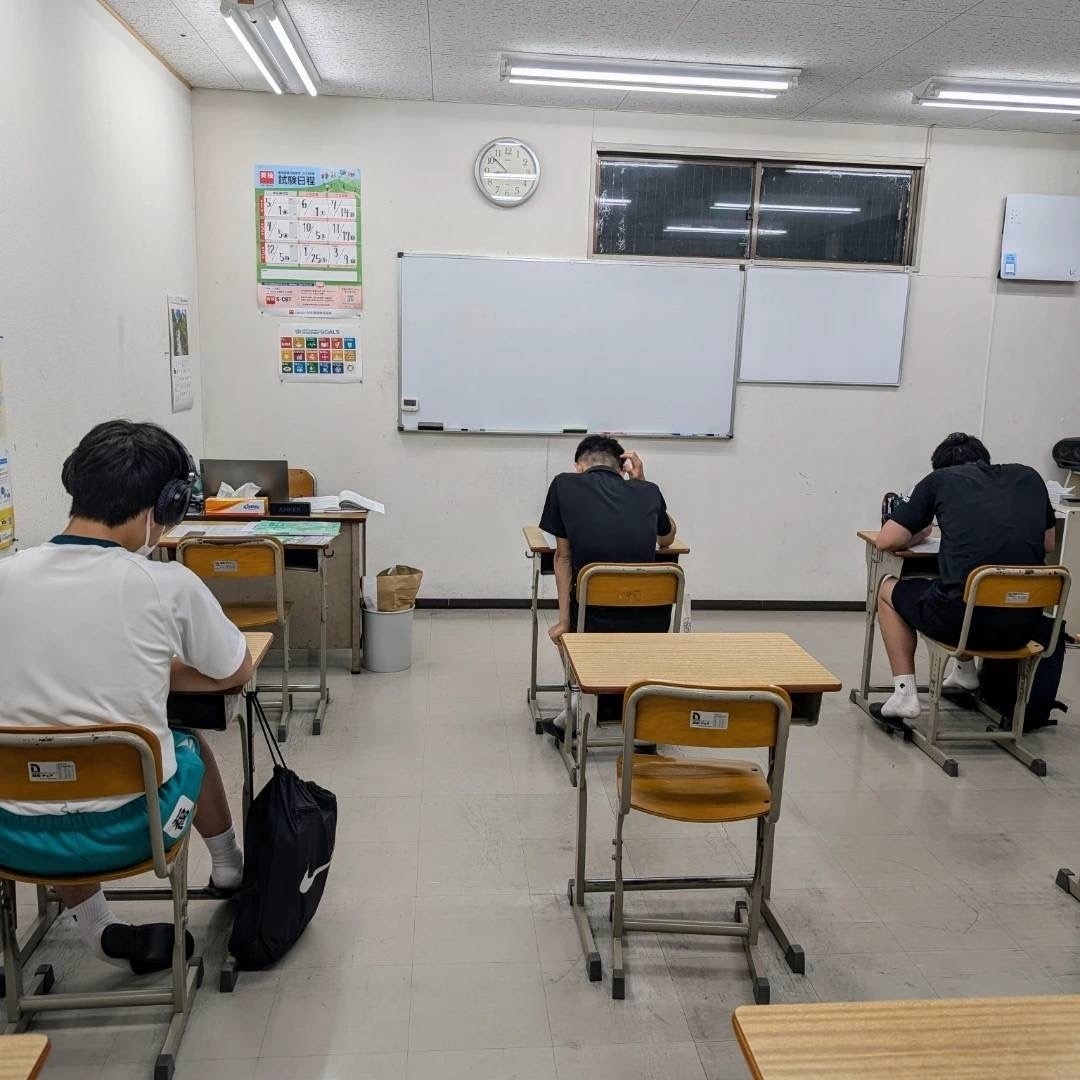 宏学社進学セミナー　津名校