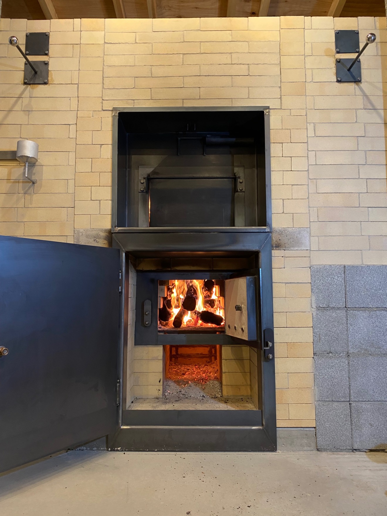 薪窯パン　土竜窯