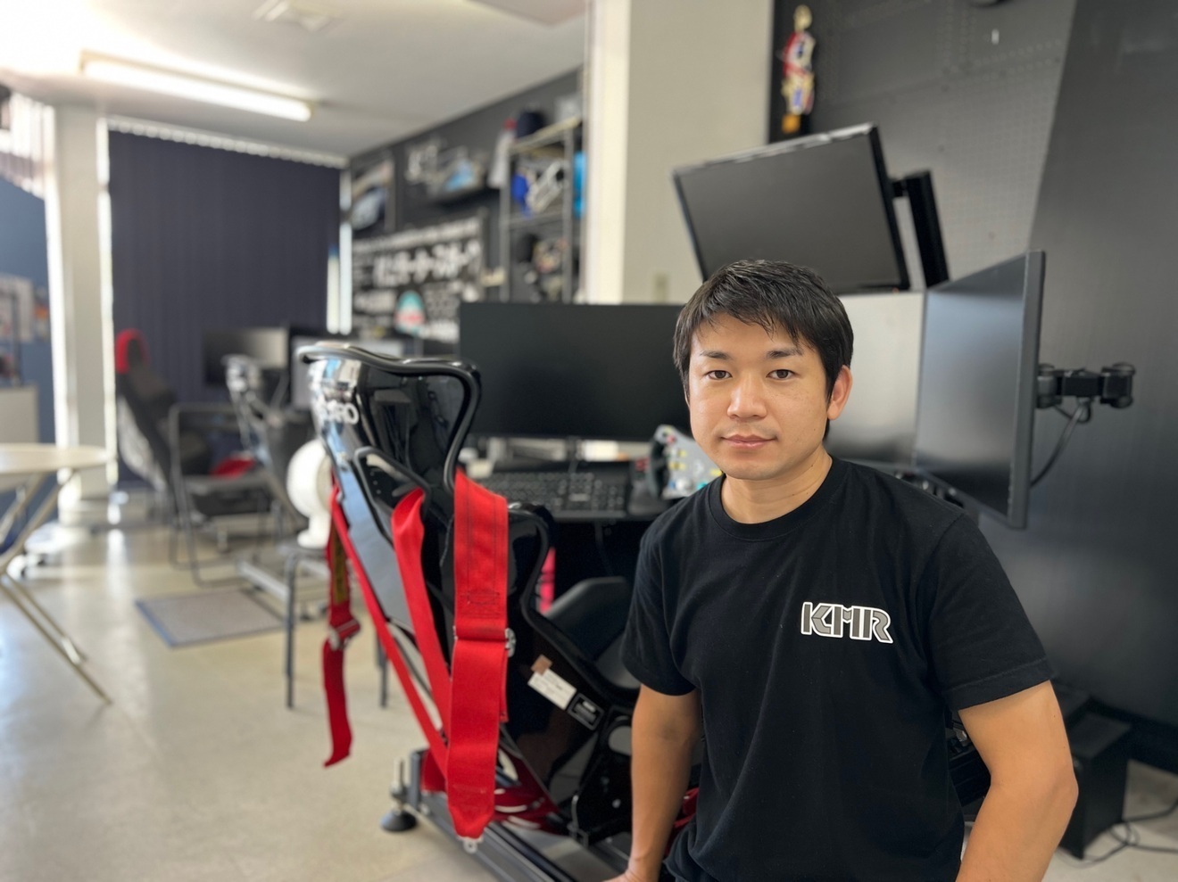 レーシングシミュレーターショップKMR