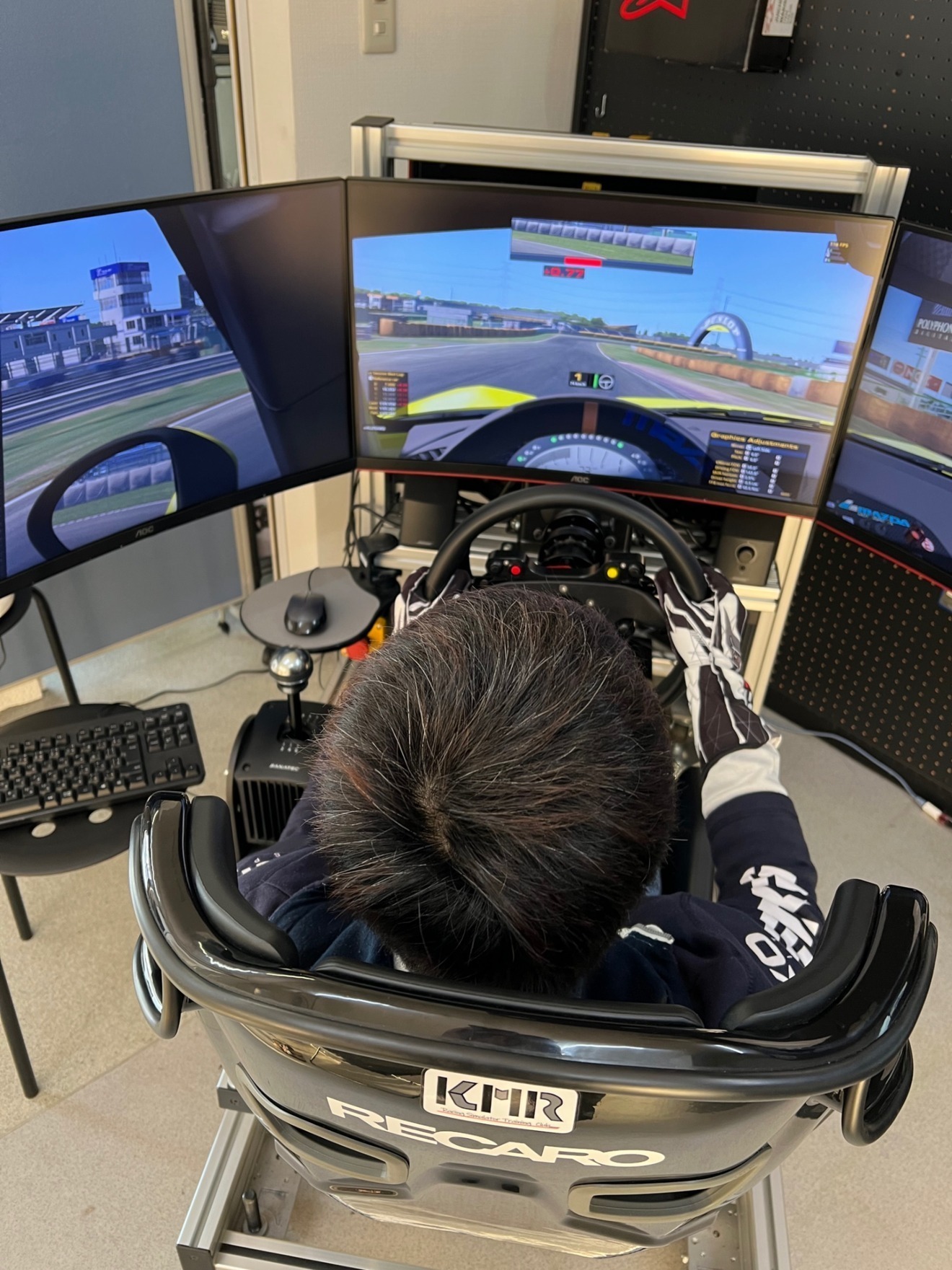 レーシングシミュレーターショップKMR