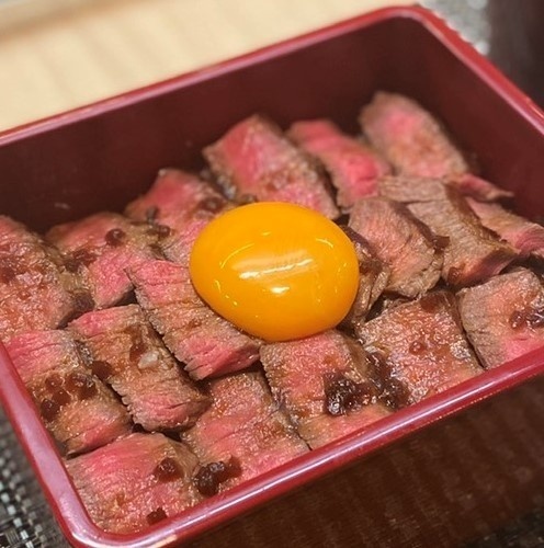 肉まぶし専門店稀MARE