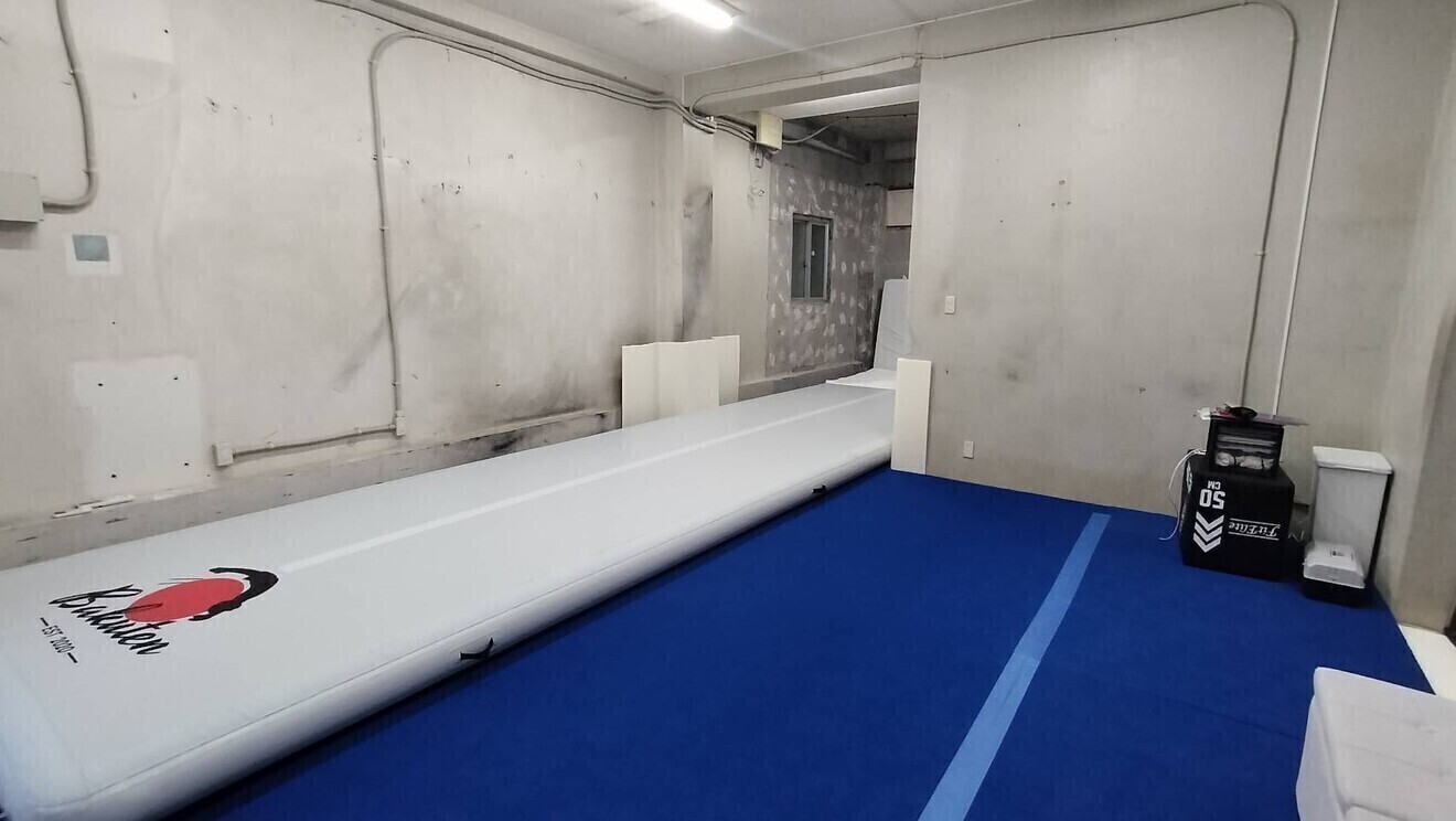 バク転パーソナル教室神戸三宮店