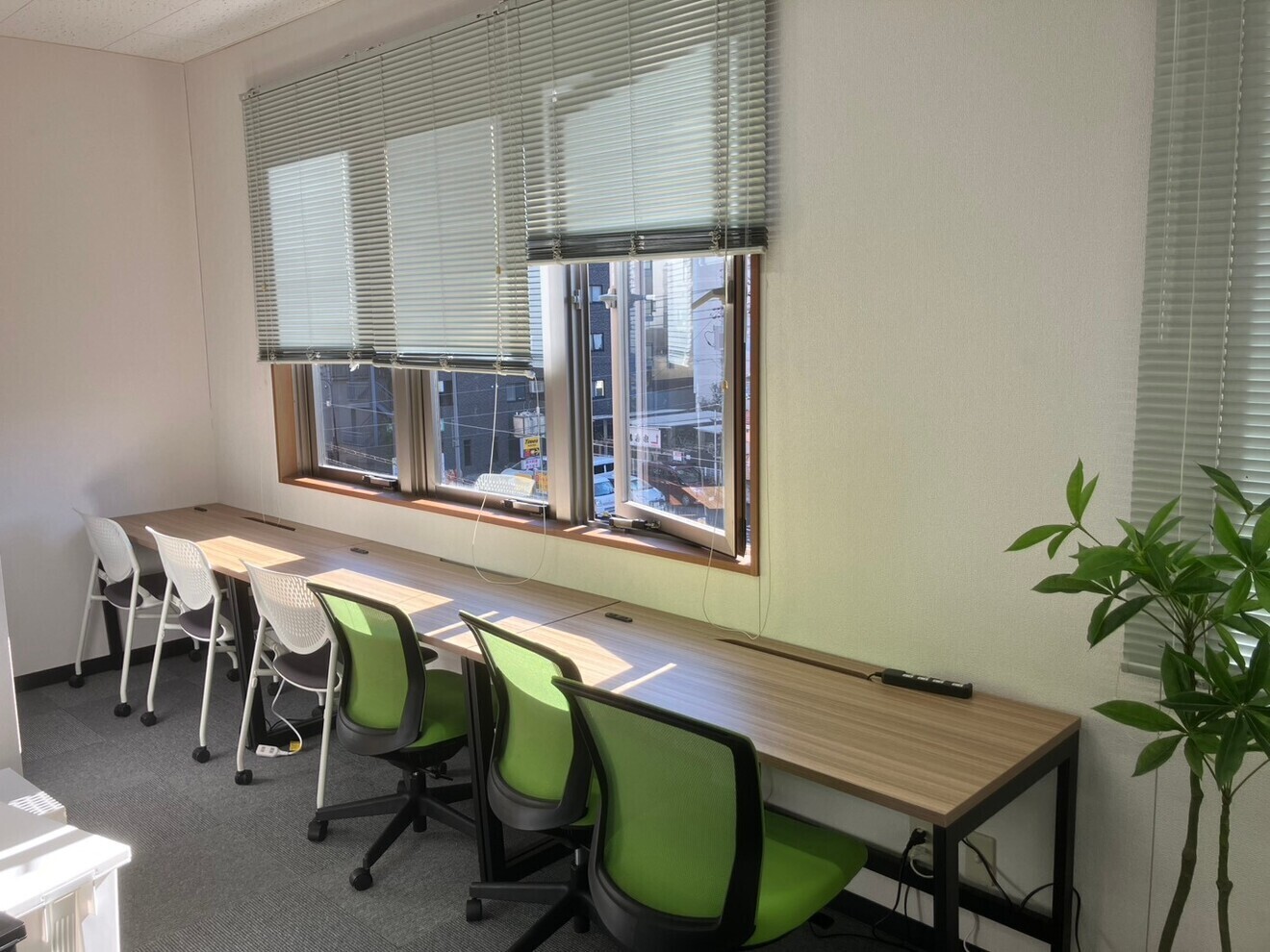 コワーキングスペース ヒトトキ浦和