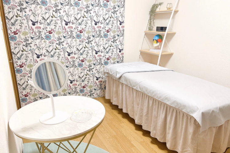 小顔＆頭皮リリースセラージュ大阪市北堀江