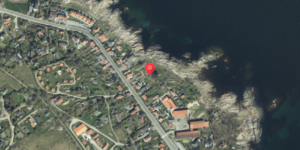 Oversvømmelsesrisiko fra vandløb på Strandvejen 42, 3770 Allinge