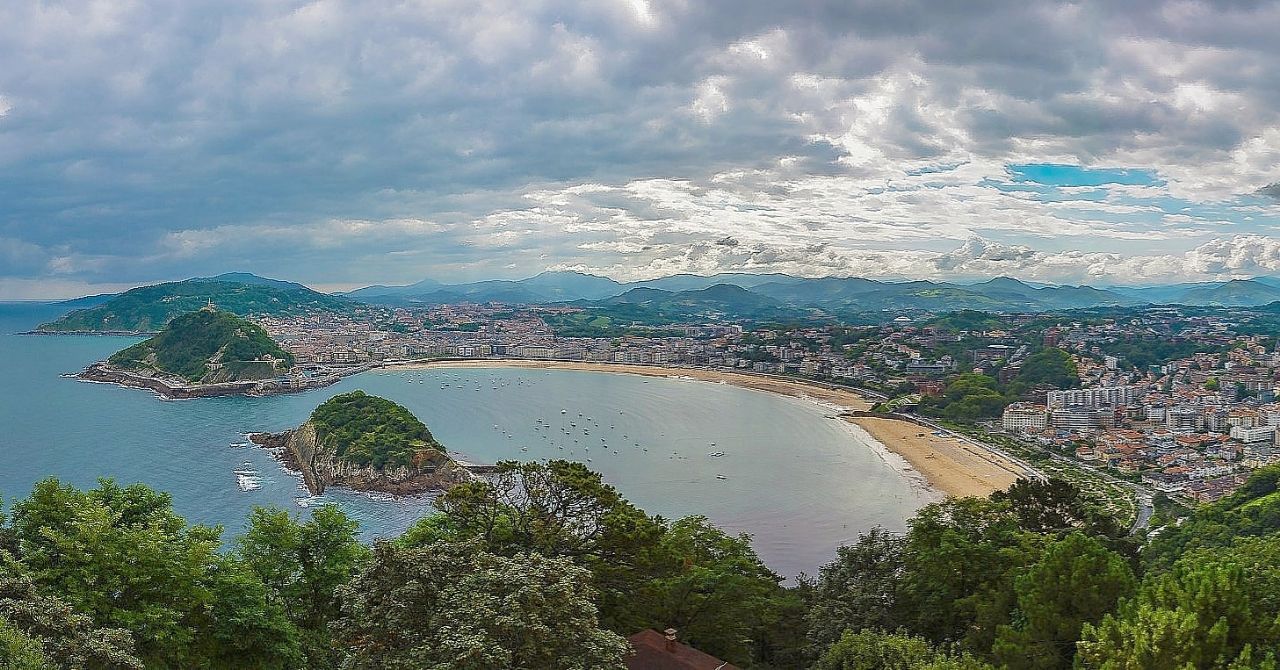 Panorama su San sebastian - From Igeldo mendiko behatokia, Spain