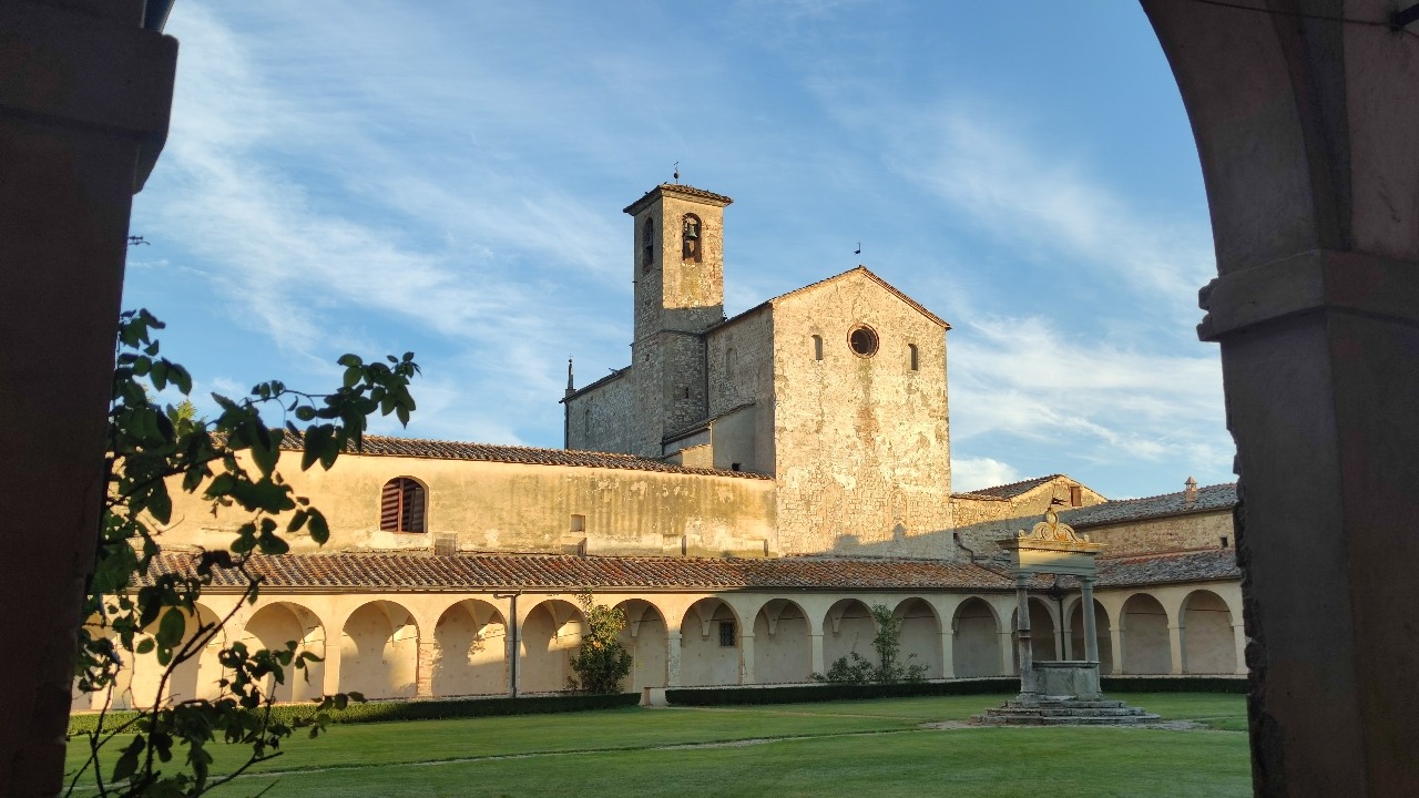 Chiostro Grande e Chiesa - Italy