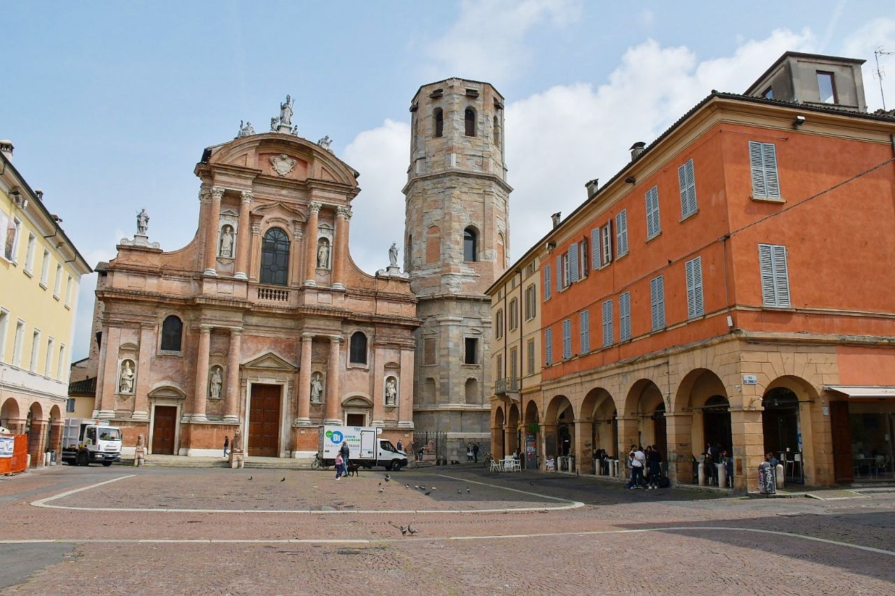 Basilica & Torre di San Prospero - From Piazza di San Prospero, Italy