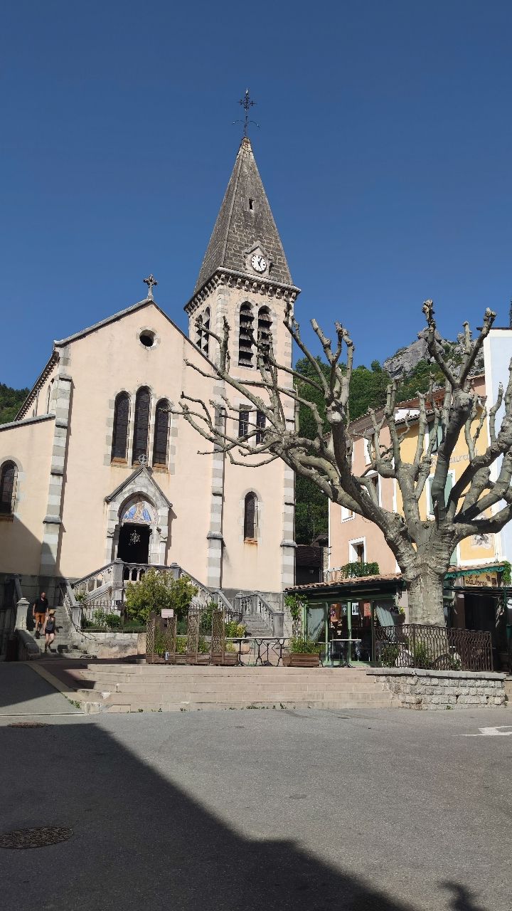 Chiesa del Sacro Cuore - From Piazza della chiesa, France