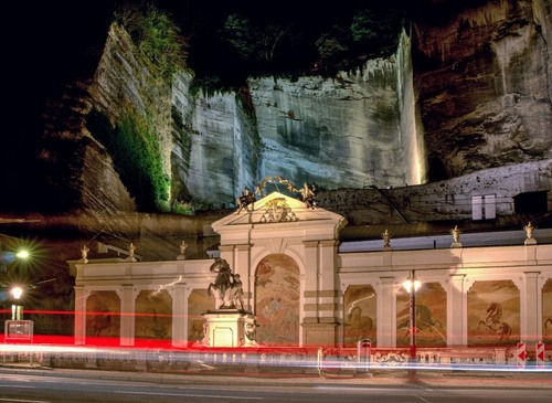 Pferdeschwemme - От Karajanplatz, Austria