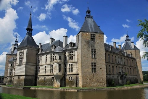 Chateau de Sully - Dari Parc du Château de Sully, France