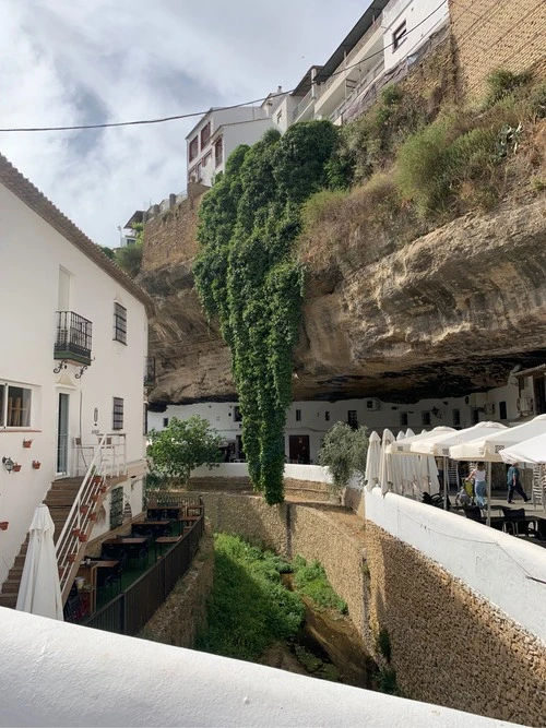 Cuevas del Sol - 从 Setenil de las bodegas, Spain