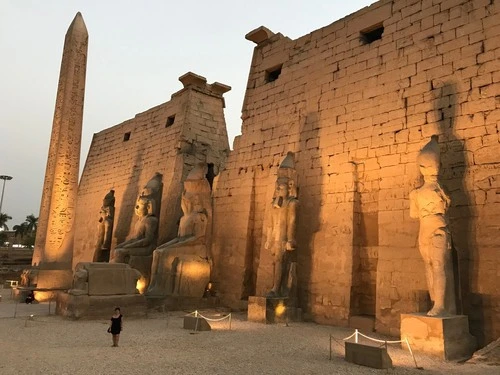 Templo de Luxor - From Entrada norte, Egypt