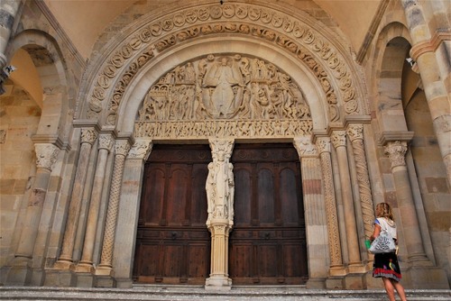 Portale della Cattedrale di Saint Lazare - France