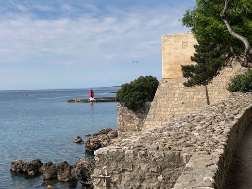 Krk's Lighthouse - Des de Kamplin Square, Croatia