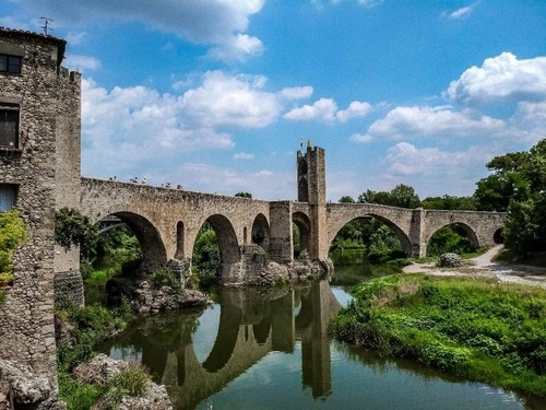 Pont de Besalú - から Sinagoga Miqvé, Spain