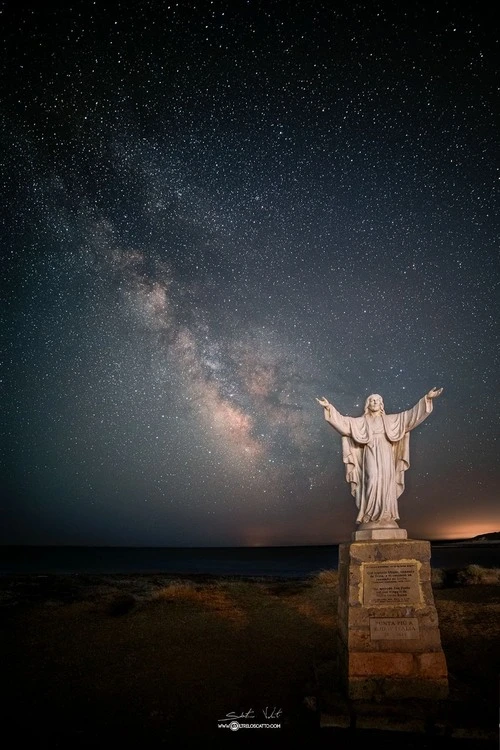 Statua del Cristo Redentore - From Front, Italy