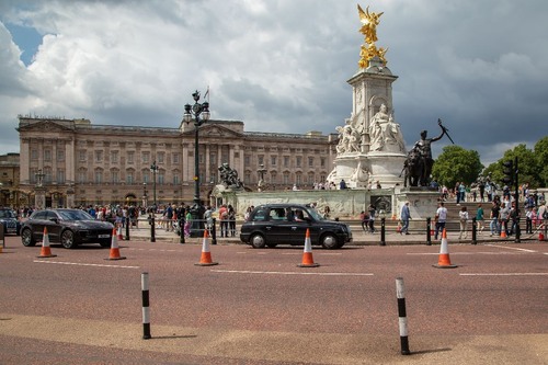 Buckingham Palace - 从 Buckingham Palace Memorial Gardens, United Kingdom