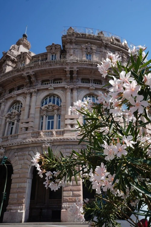 Palazzo della Borsa Valori - Aus Piazza De Ferrari, Italy