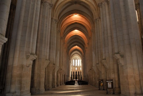 Monastero di Santa Maria - От Navata centrale, Portugal
