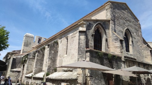 Notre Dame des Sablons - Aus Rue Pasteur, France