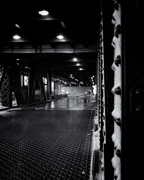 Outer Drive Bridge - 从 The middle of the bridge looking south, United States