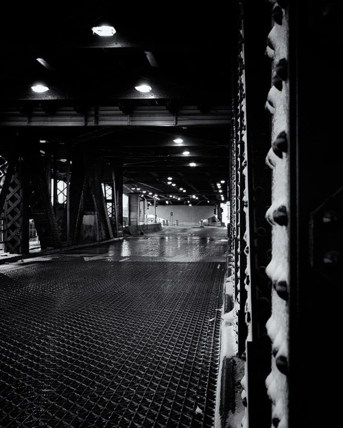 Outer Drive Bridge - Aus The middle of the bridge looking south, United States