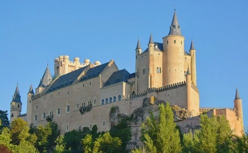 Alcazar di Segovia - Desde Mirador de la Pradera de San Marcos, Spain