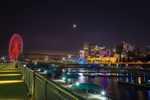 Yacht Club - から Riverside, Canada