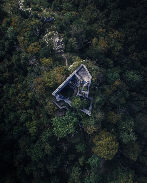 Castle Ruins Wartenfels - Dari Drone, Austria
