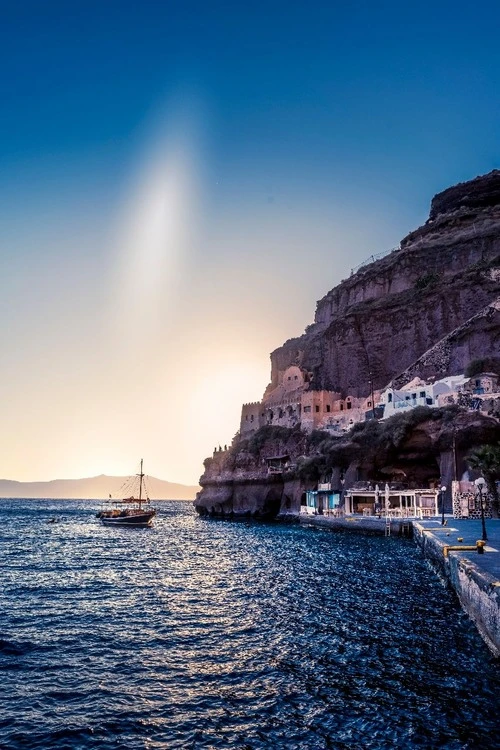 Santorini Old Harbor - Aus Harbor, Greece
