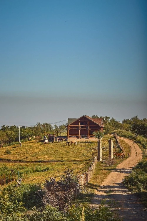 Almaty's Houses - Aus Trail, Kazakhstan