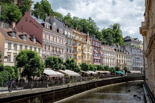 Karlovy Vary / Karlsbad - Des de Mlýnský Most, Czechia
