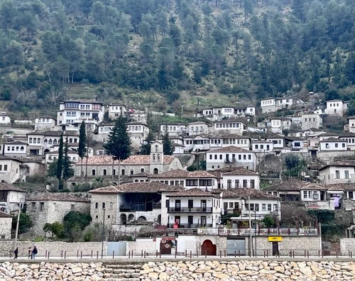 Gorica - Desde Rruga Antipatrea, Albania