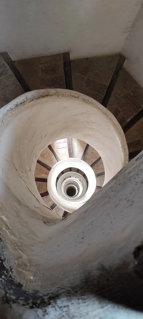 Campanario de Santa Catalina - Z Desde la torre hacia las escaleras, Spain