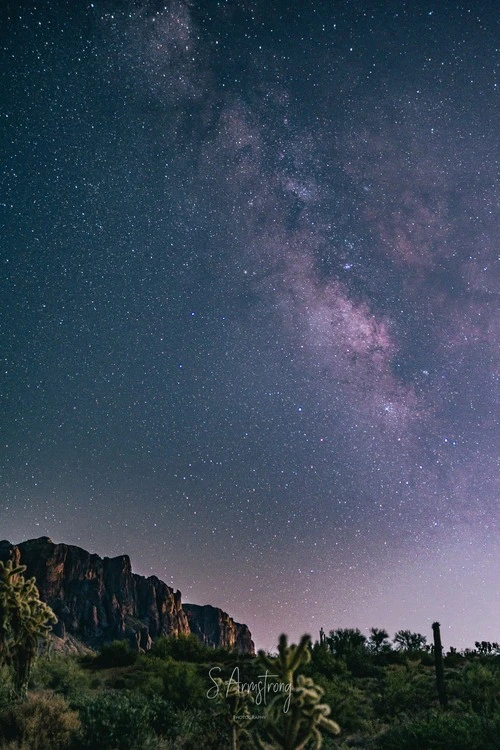 Milky Way at Superstition mountains - から Desert, United States