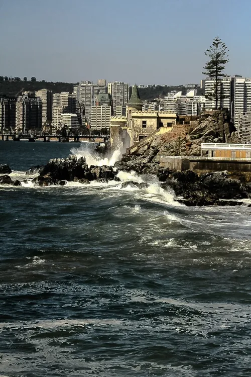 Castillo Wulff - Dari Costanera, Chile