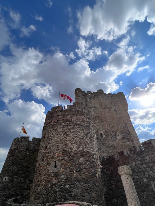 Castillo Monleón - Dari Calle del Castillo, Spain