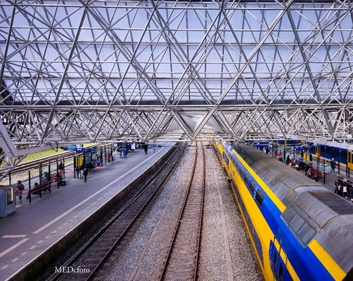 Trein station Zaandam - Desde Recht voor het spoor, Netherlands