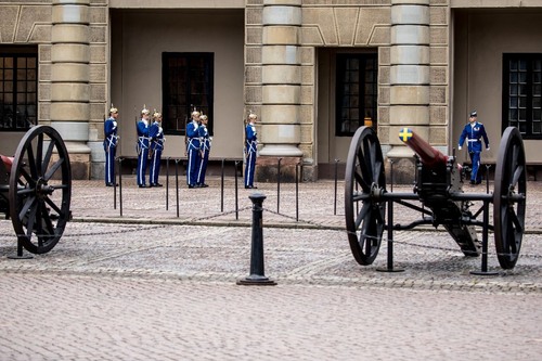 Wachwechsel - 从 Outer Courtyard (Parade Square), Sweden