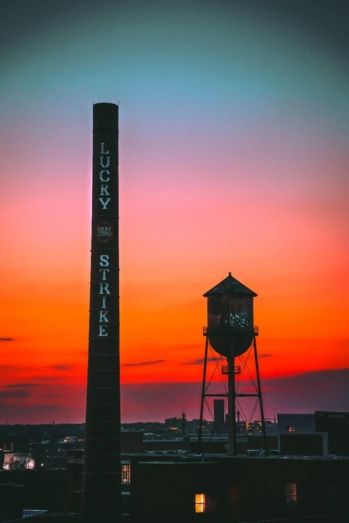 Lucky Strike Chimney - Desde Libby Hill Park, United States