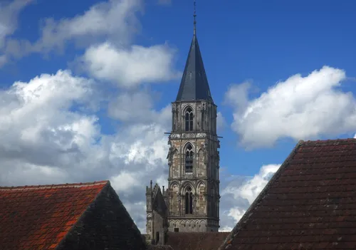 Church of Notre-Dame of Saint-Père - Aus Cimetière, France